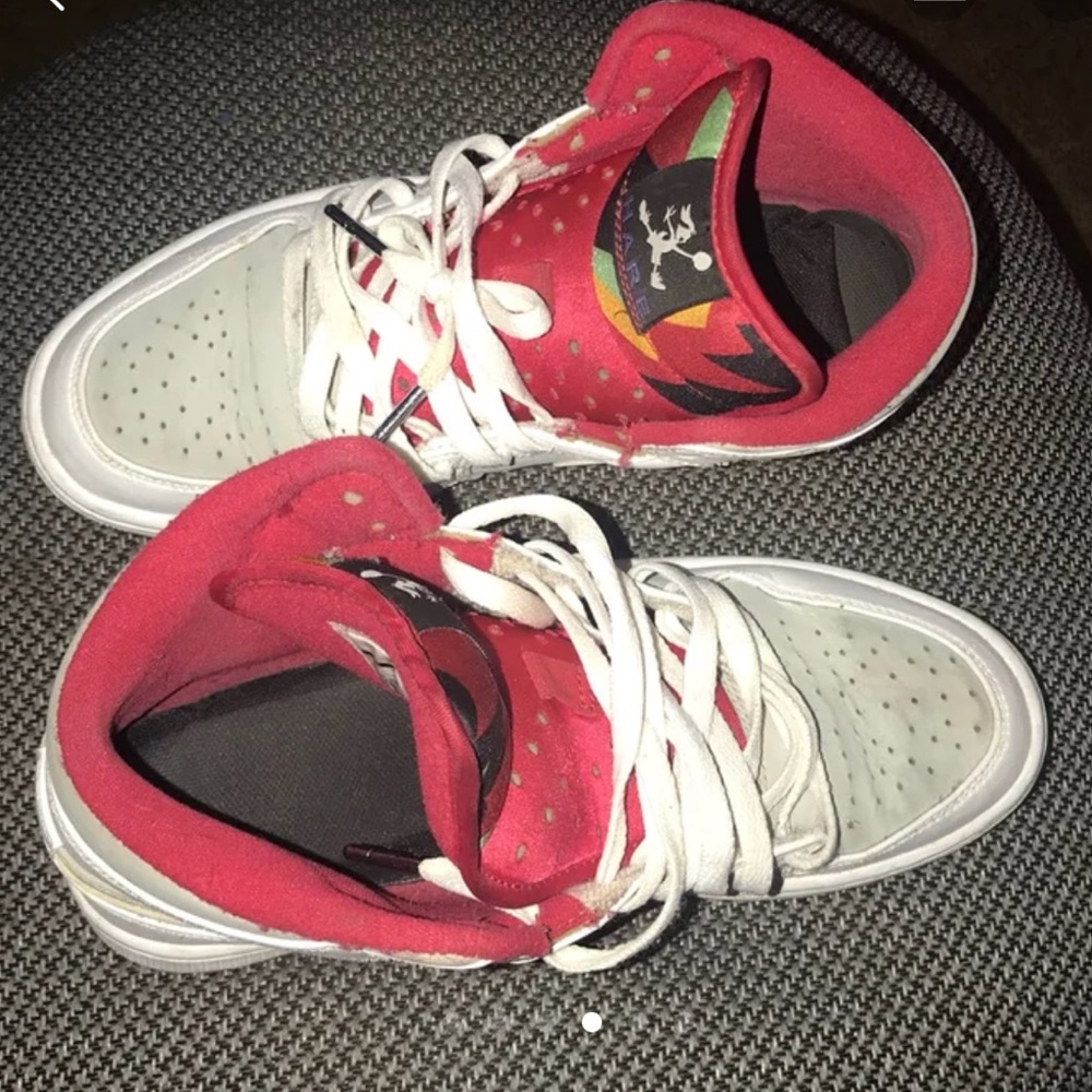 Jordan Hare 1s - Picture 4 of 8